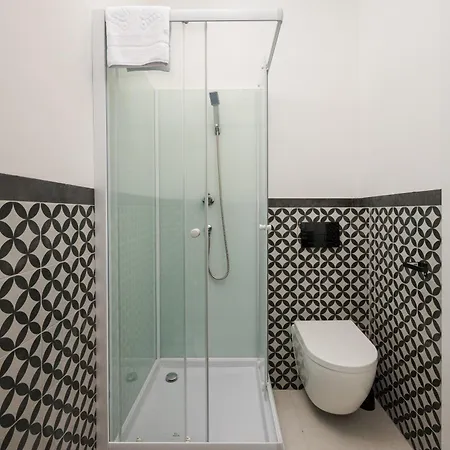 Urban Heart Deluxe By Bookinghost * Warszawa