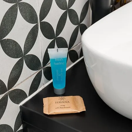 Urban Heart Deluxe By Bookinghost وارسو